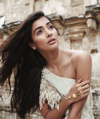 Pooja Hegde, pictures, pics, snaps, Bollywood, actor, India, hot, hottest, latest